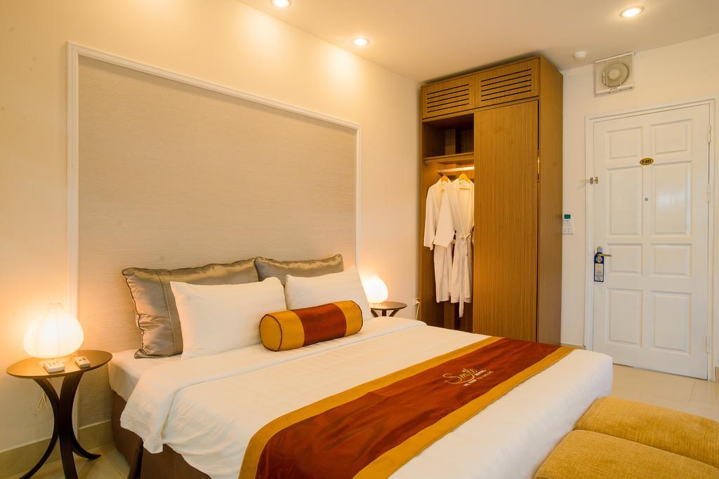 Smile Hotel Hanoi Exterior foto