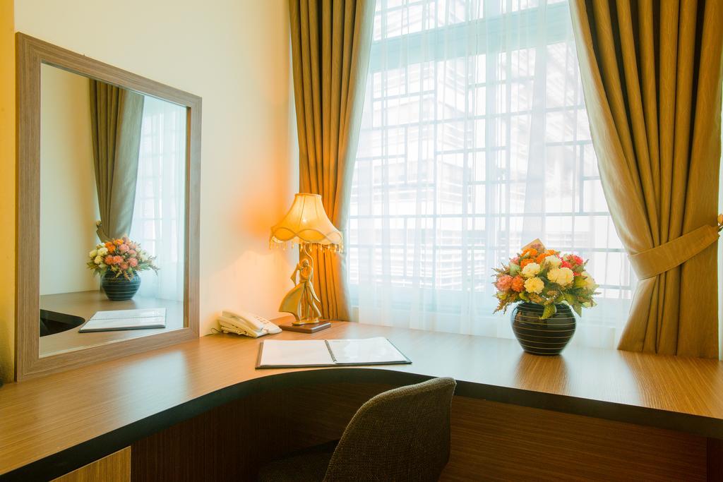 Smile Hotel Hanoi Exterior foto